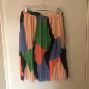 Pleated geometric patterned skirt - multi-colored
